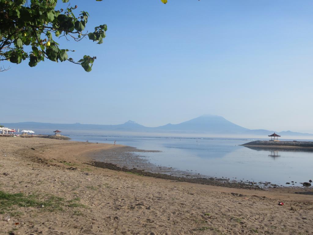 Rika Sanur Homestay Exterior photo